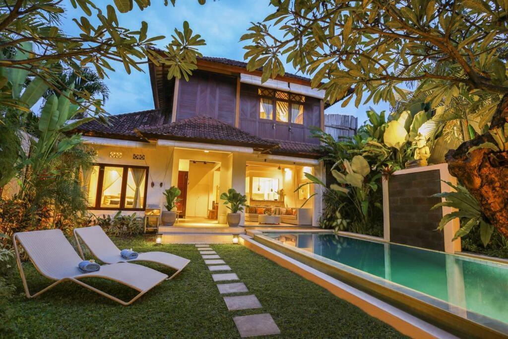 Private With Pool Near 66 In *