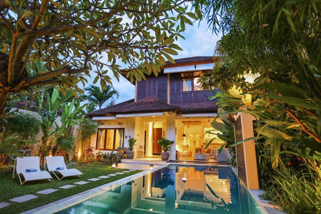 Private With Pool Near 66 In